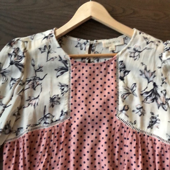 Blouse - Picture 2 of 3